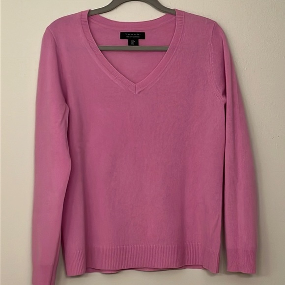 100% 2 ply Cashmere sweater - Picture 2 of 11
